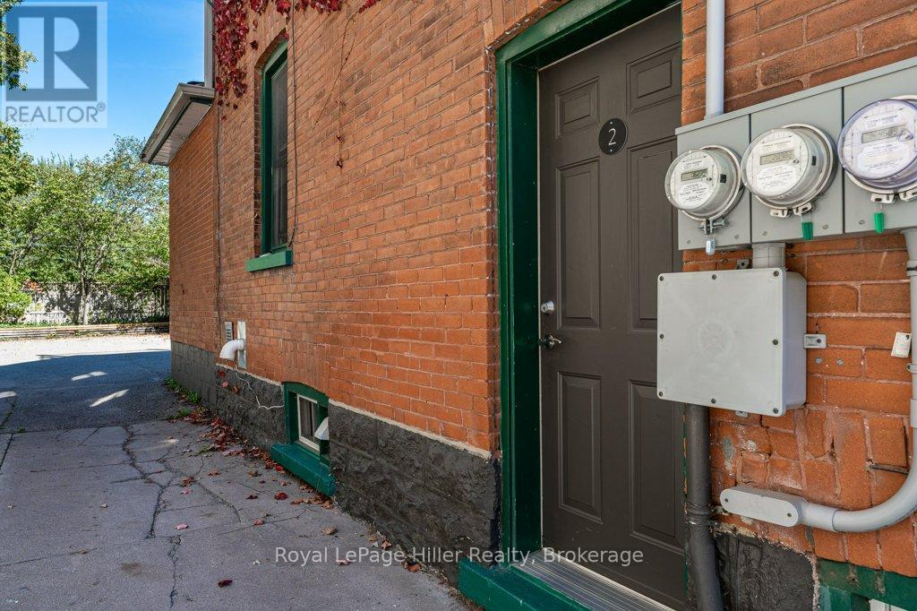 












112 HURON STREET

,
Stratford,




Ontario
N5A5S6

