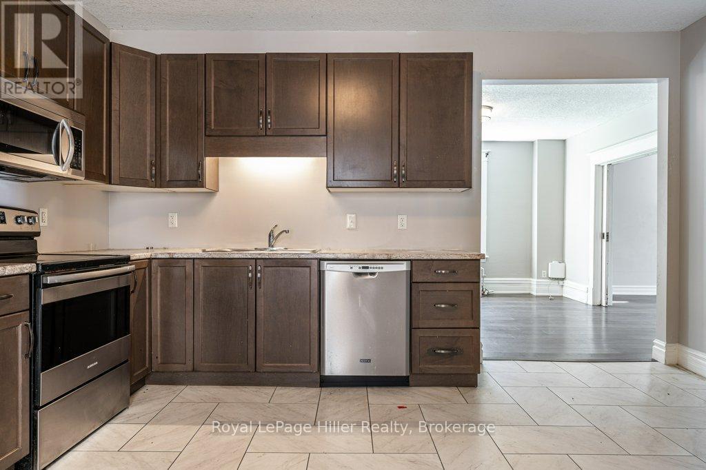 












112 HURON STREET

,
Stratford,




Ontario
N5A5S6

