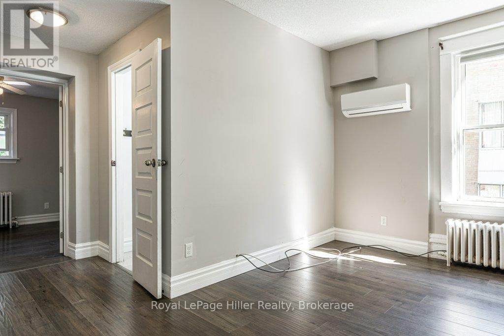 












112 HURON STREET

,
Stratford,




Ontario
N5A5S6

