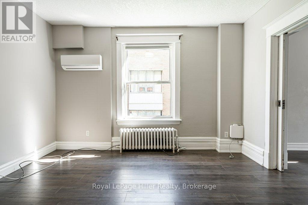 












112 HURON STREET

,
Stratford,




Ontario
N5A5S6

