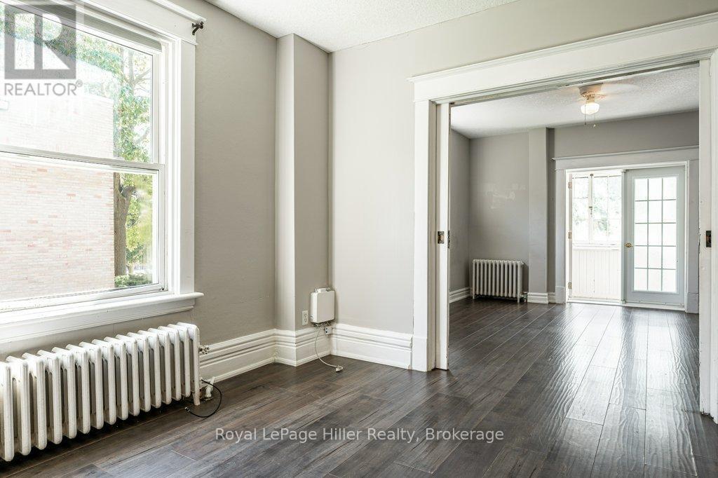












112 HURON STREET

,
Stratford,




Ontario
N5A5S6

