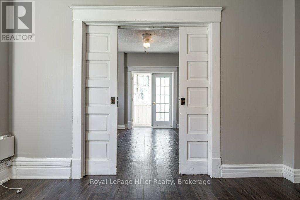 












112 HURON STREET

,
Stratford,




Ontario
N5A5S6

