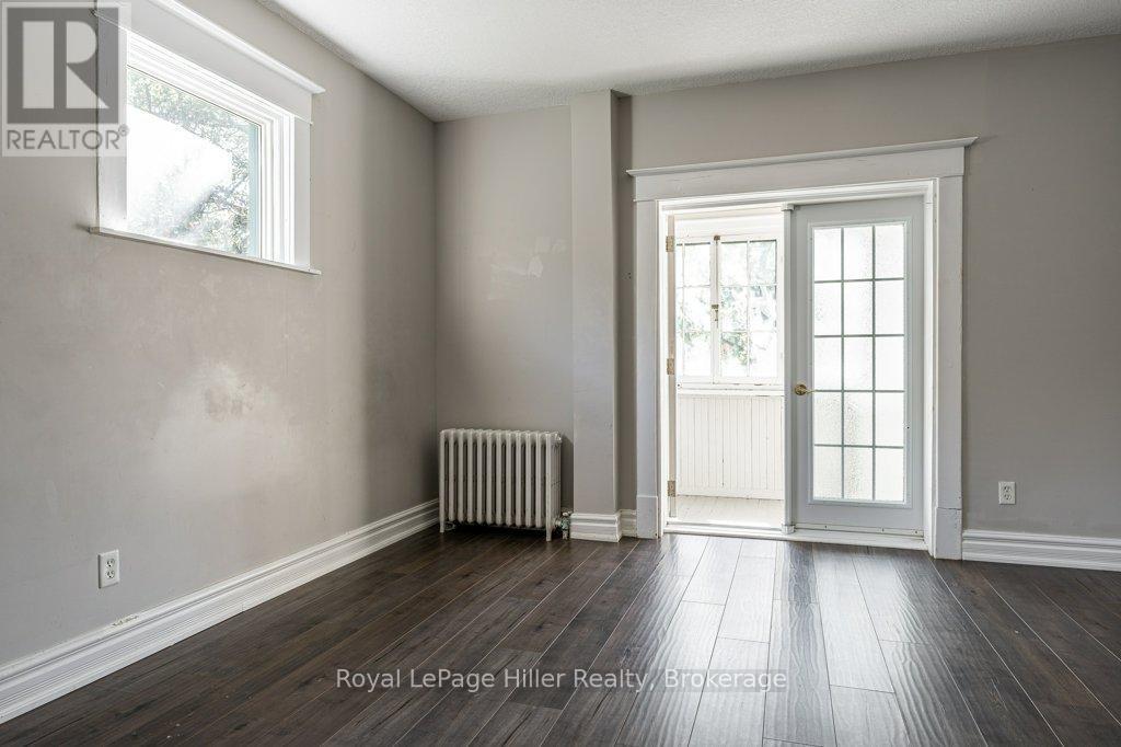 












112 HURON STREET

,
Stratford,




Ontario
N5A5S6

