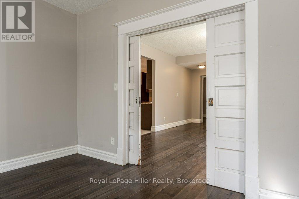 












112 HURON STREET

,
Stratford,




Ontario
N5A5S6

