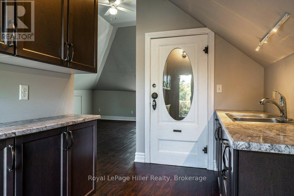 












112 HURON STREET

,
Stratford,




Ontario
N5A5S6


