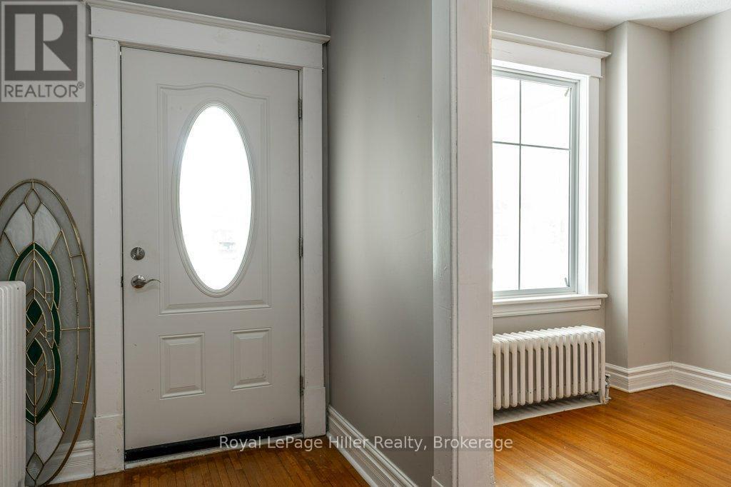 












112 HURON STREET

,
Stratford,




Ontario
N5A5S6

