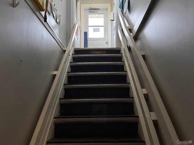









179Z


Boul. Riel

,
Gatineau (Hull),




QC
J8Y5Y7

