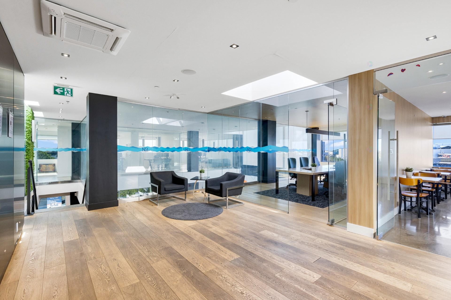 









5075


Rue De Sorel

,
Montréal (Côte-des-Neiges/Notre-Dame-de-Grâce),




QC
H4P1G6

