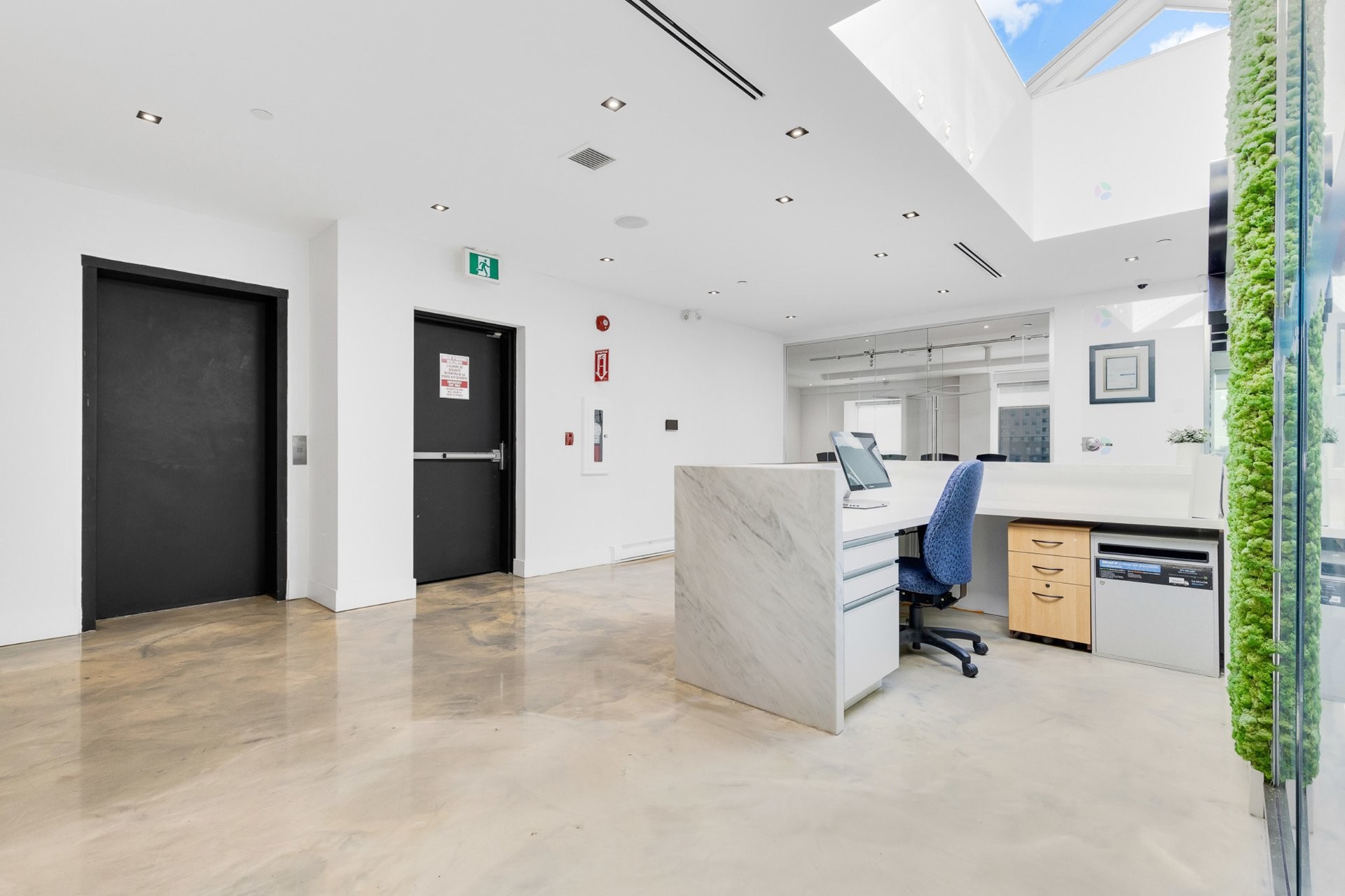 









5075


Rue De Sorel

,
Montréal (Côte-des-Neiges/Notre-Dame-de-Grâce),




QC
H4P1G6

