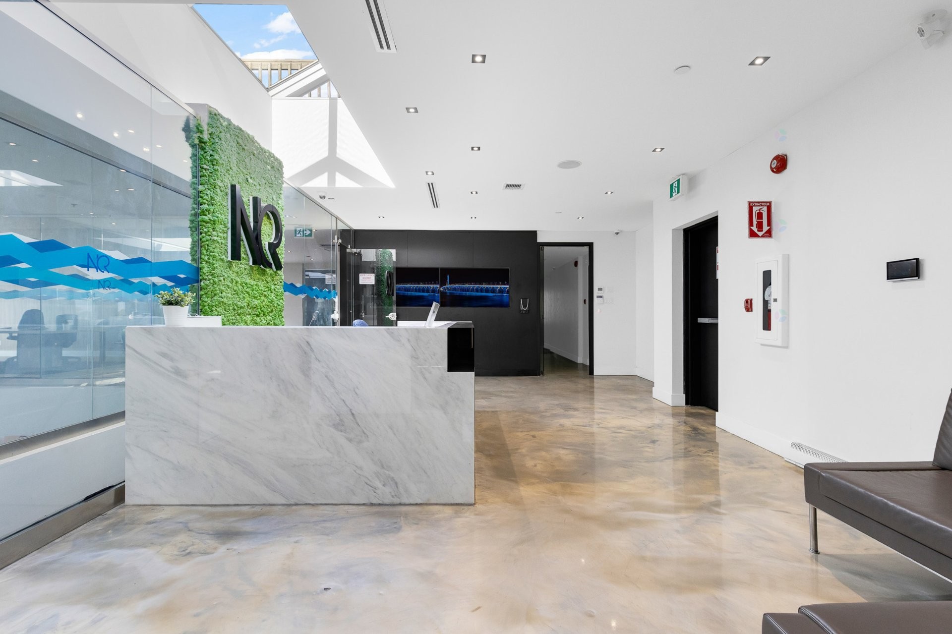 









5075


Rue De Sorel

,
Montréal (Côte-des-Neiges/Notre-Dame-de-Grâce),




QC
H4P1G6

