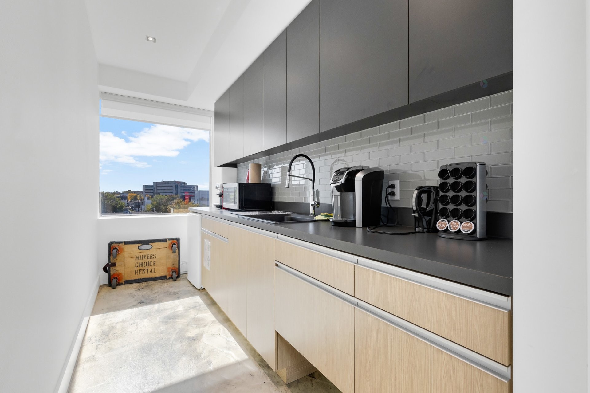 









5075


Rue De Sorel

,
Montréal (Côte-des-Neiges/Notre-Dame-de-Grâce),




QC
H4P1G6

