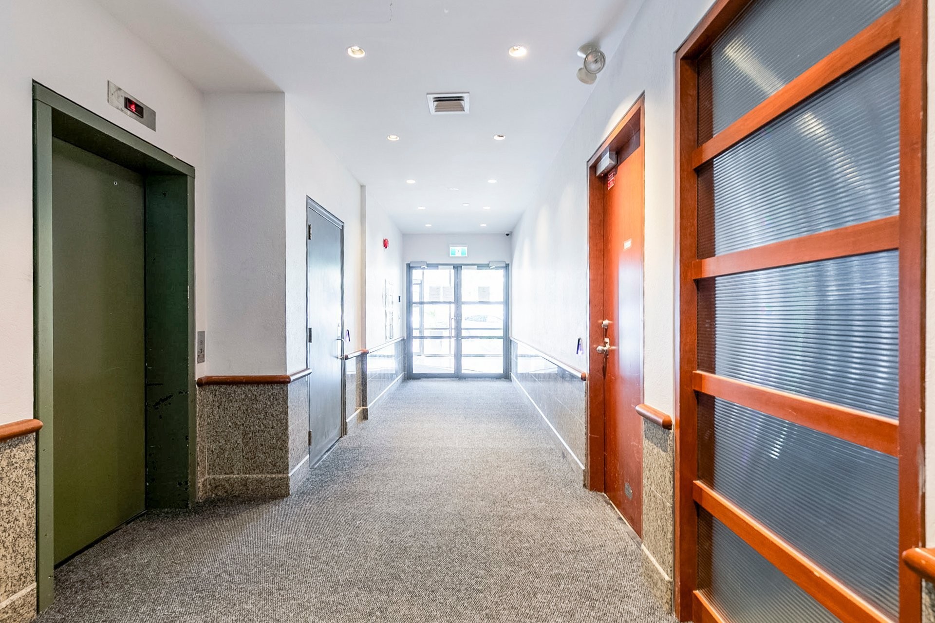 









5075


Rue De Sorel

,
Montréal (Côte-des-Neiges/Notre-Dame-de-Grâce),




QC
H4P1G6

