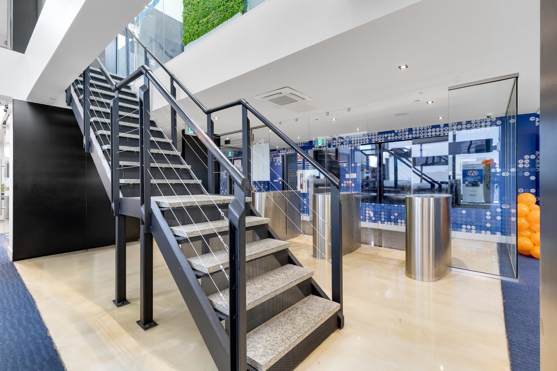 









5075


Rue De Sorel

,
Montréal (Côte-des-Neiges/Notre-Dame-de-Grâce),




QC
H4P1G6

