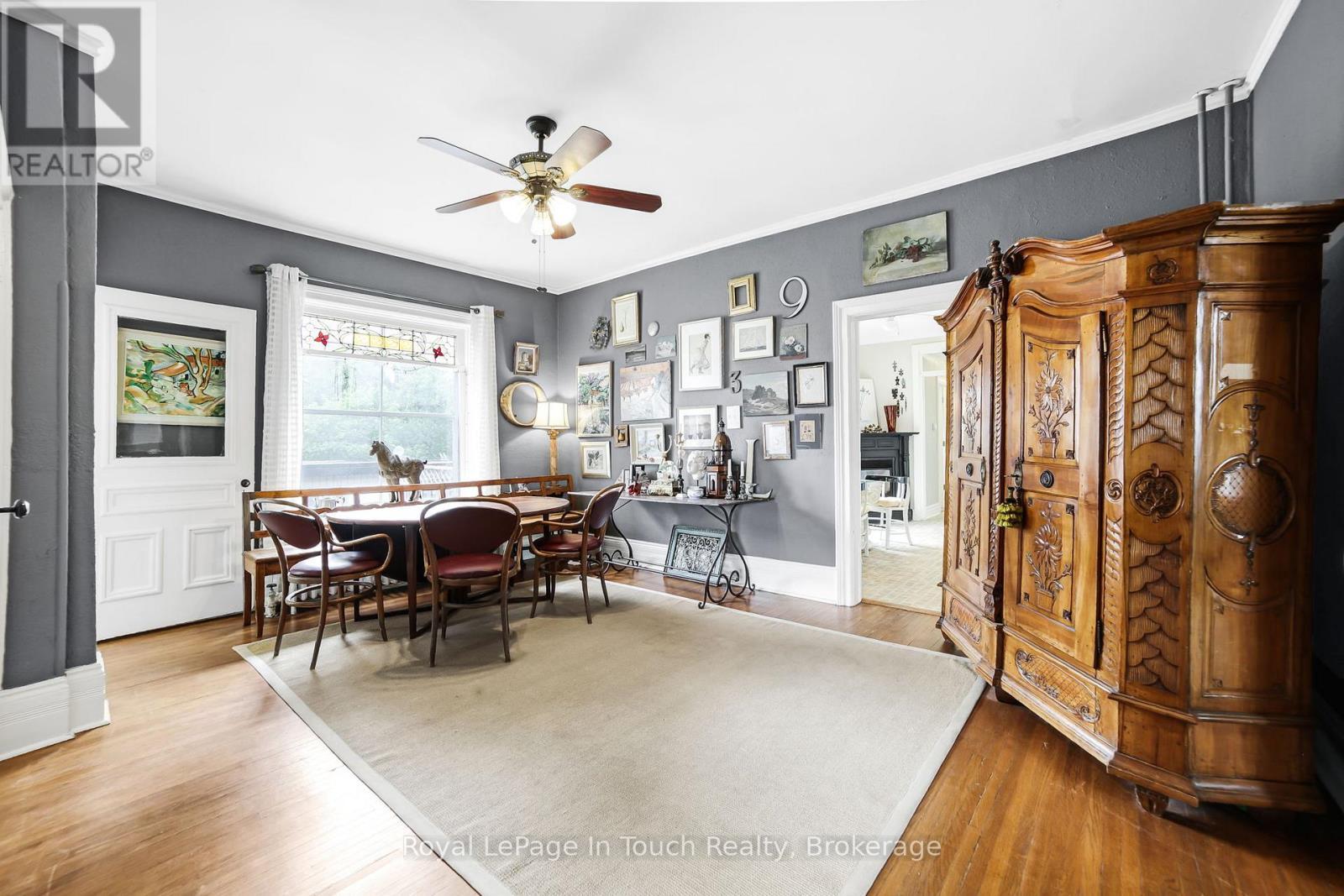 












233 QUEEN STREET

,
Midland,




Ontario
L4R3G9

