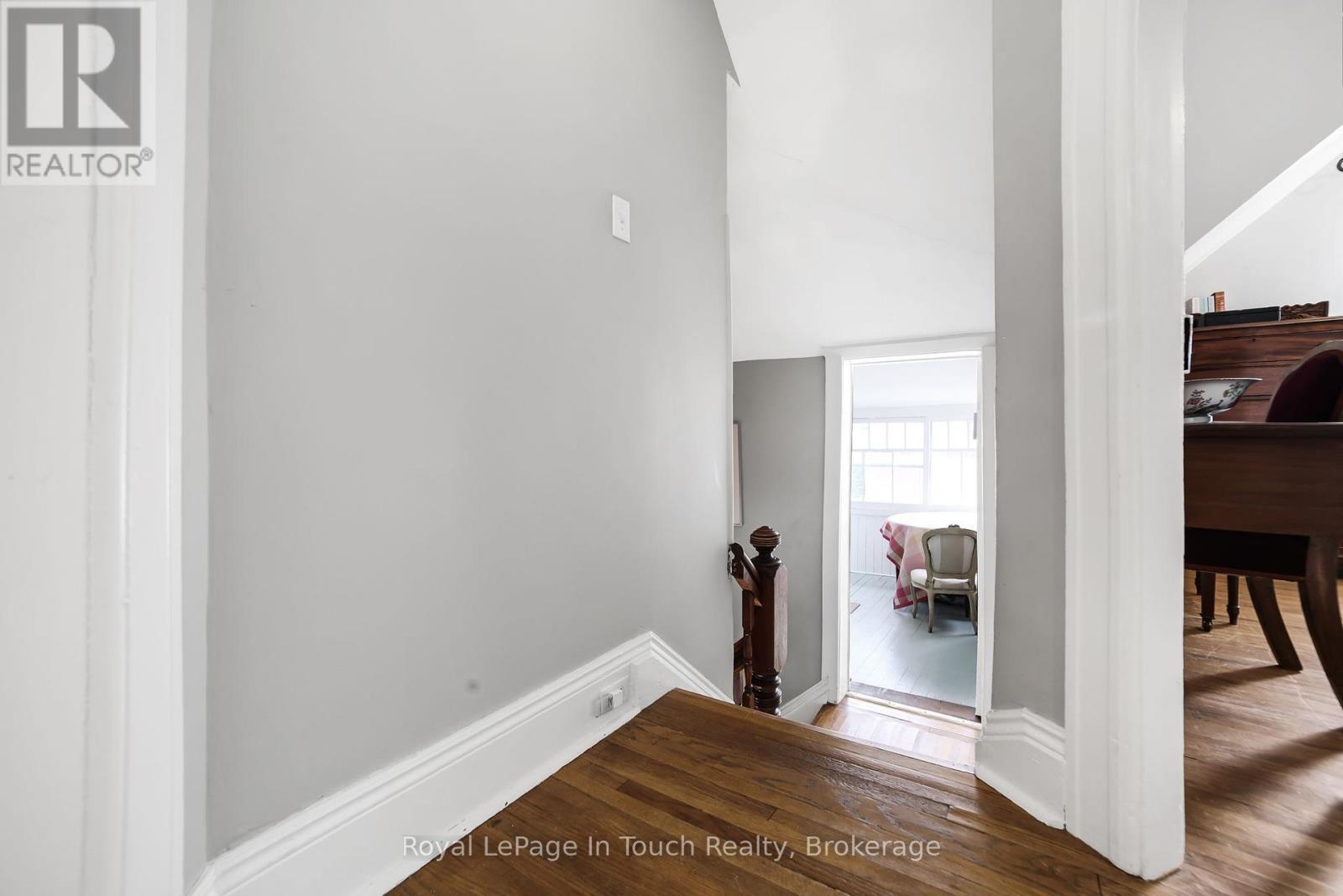 












233 QUEEN STREET

,
Midland,




Ontario
L4R3G9

