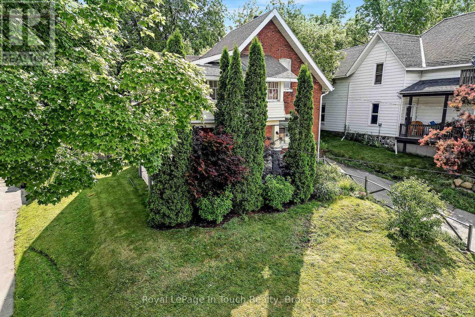 












233 QUEEN STREET

,
Midland,




Ontario
L4R3G9

