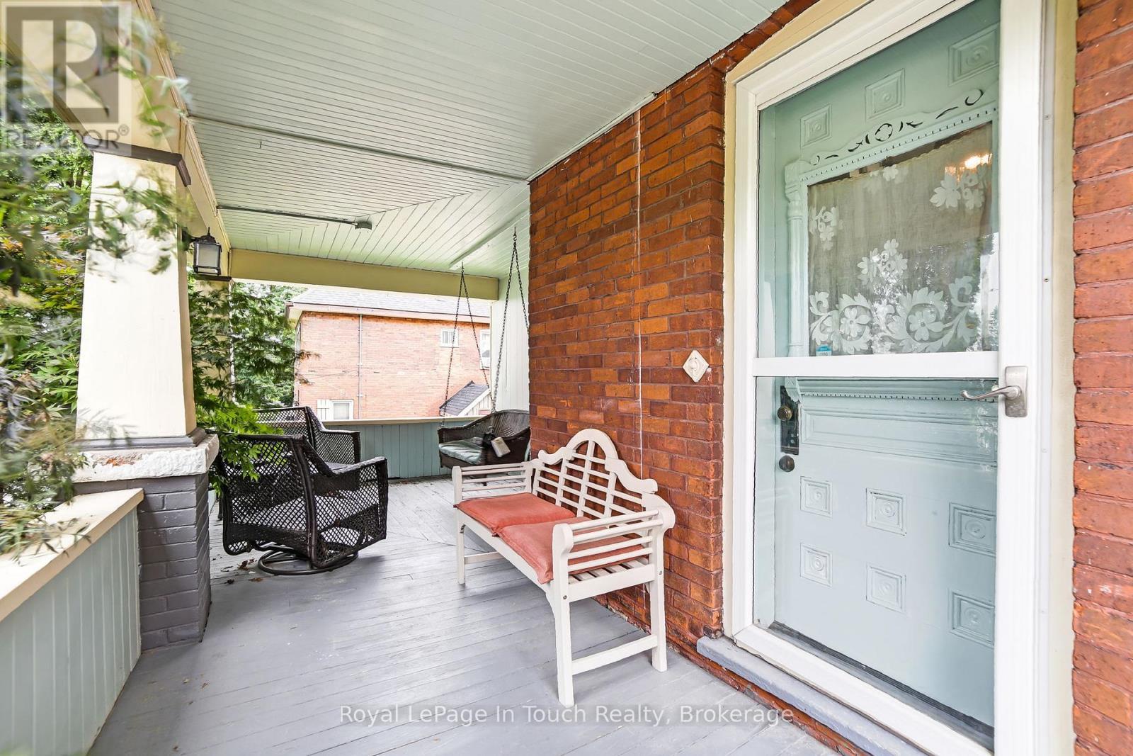 












233 QUEEN STREET

,
Midland,




Ontario
L4R3G9

