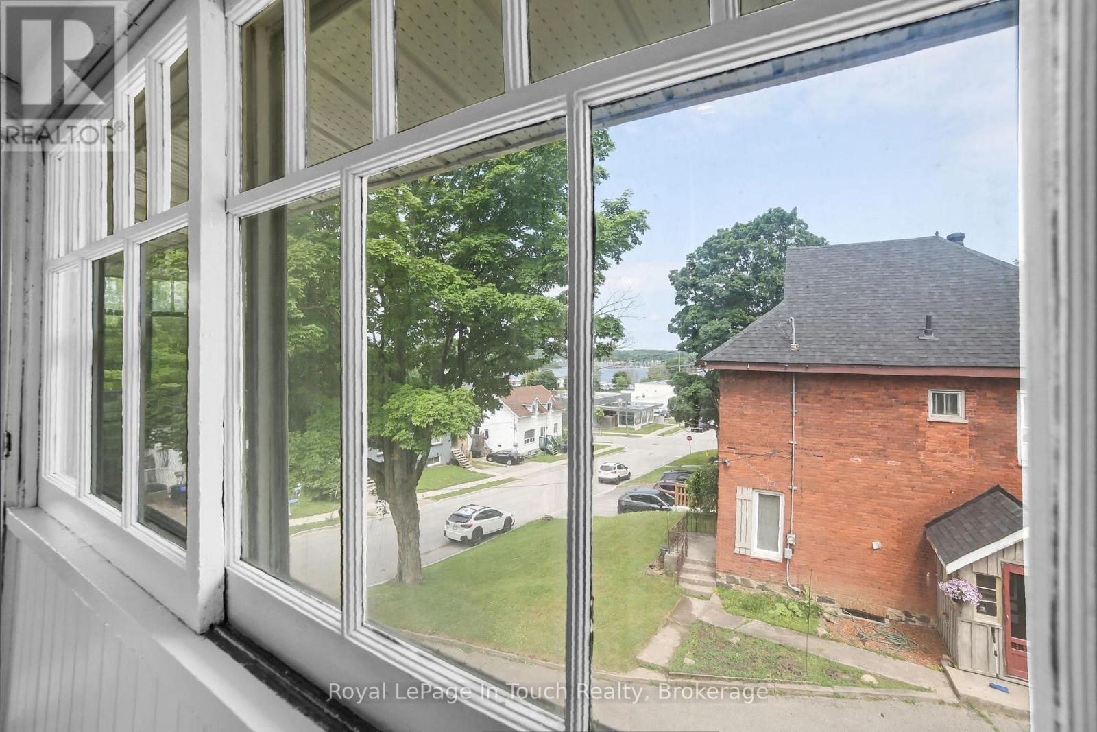 












233 QUEEN STREET

,
Midland,




Ontario
L4R3G9

