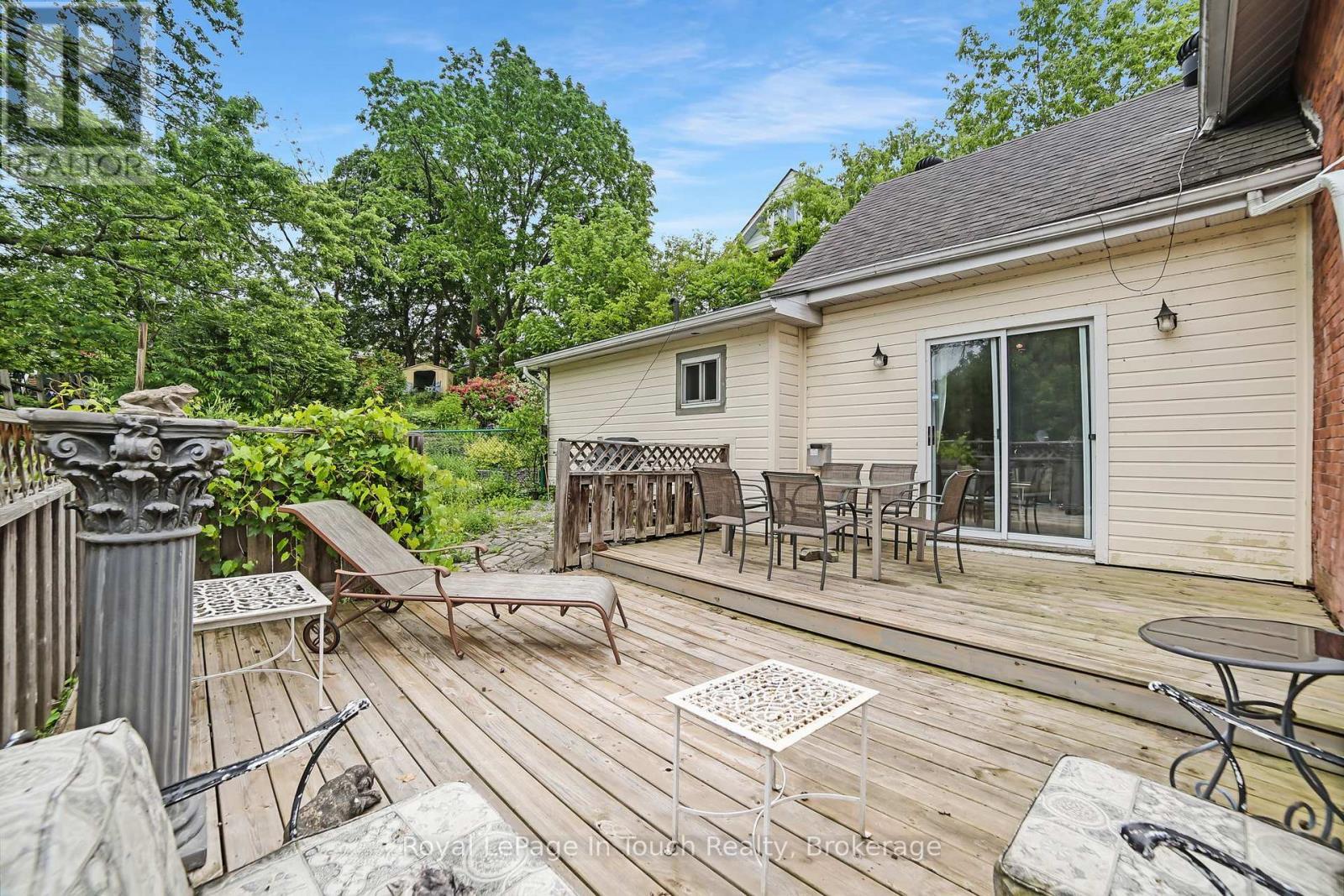 












233 QUEEN STREET

,
Midland,




Ontario
L4R3G9

