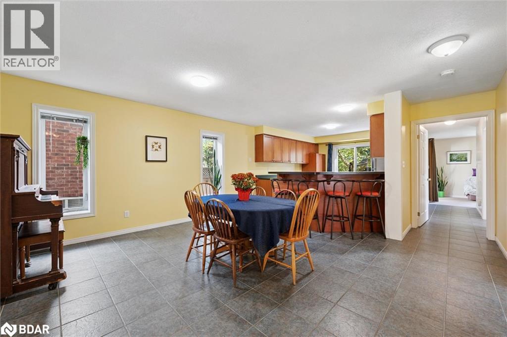 












37 SHACKLETON DR

,
Guelph,




Ontario
N1E7L3

