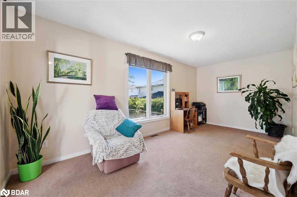 












37 SHACKLETON DR

,
Guelph,




Ontario
N1E7L3

