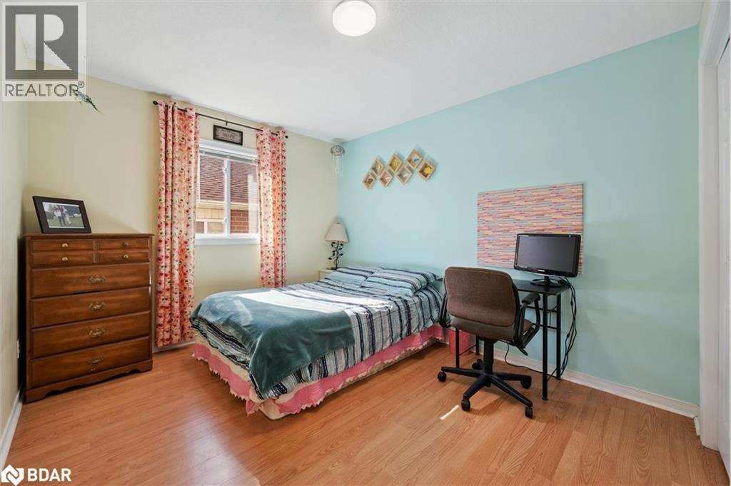 












37 SHACKLETON DR

,
Guelph,




Ontario
N1E7L3

