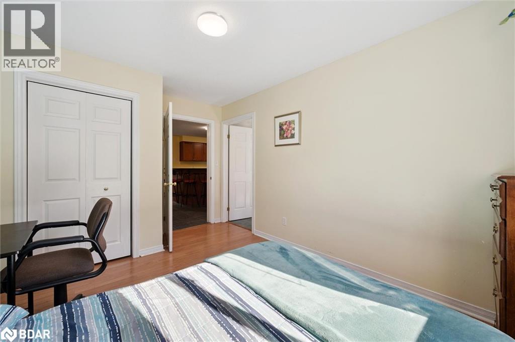 












37 SHACKLETON DR

,
Guelph,




Ontario
N1E7L3

