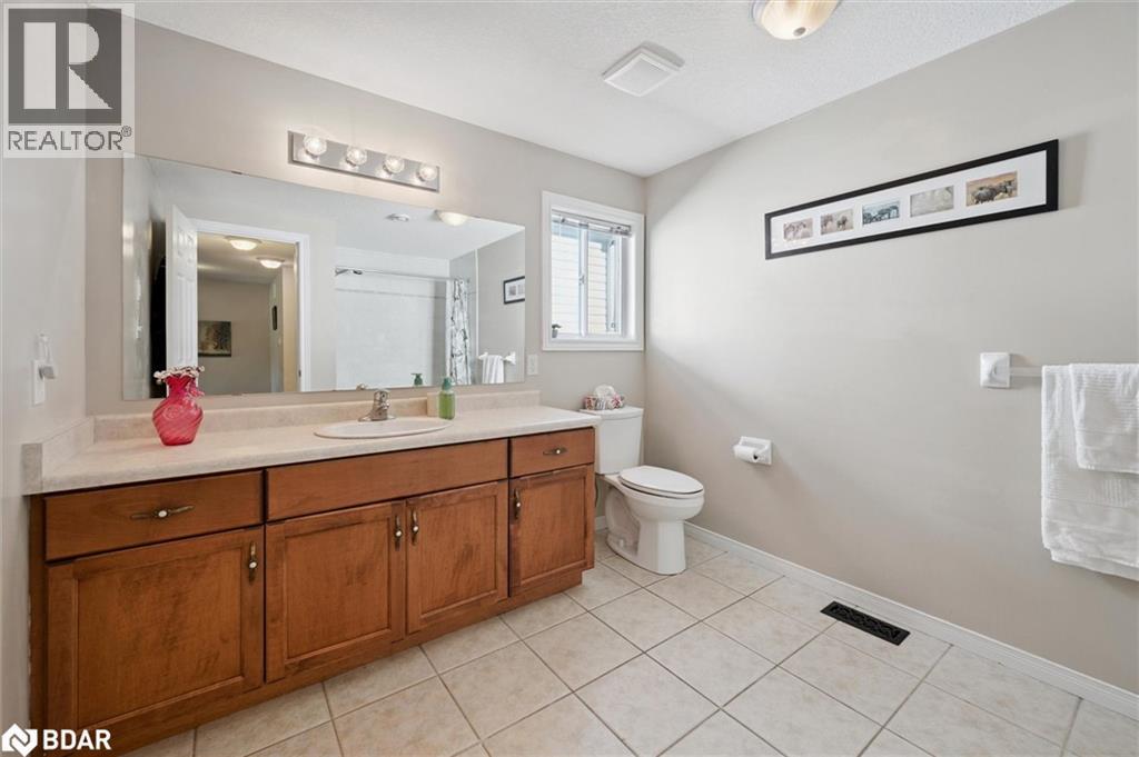 












37 SHACKLETON DR

,
Guelph,




Ontario
N1E7L3

