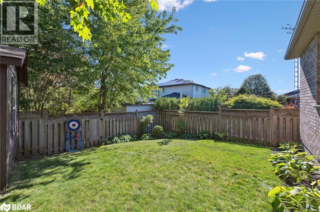 












37 SHACKLETON DR

,
Guelph,




Ontario
N1E7L3

