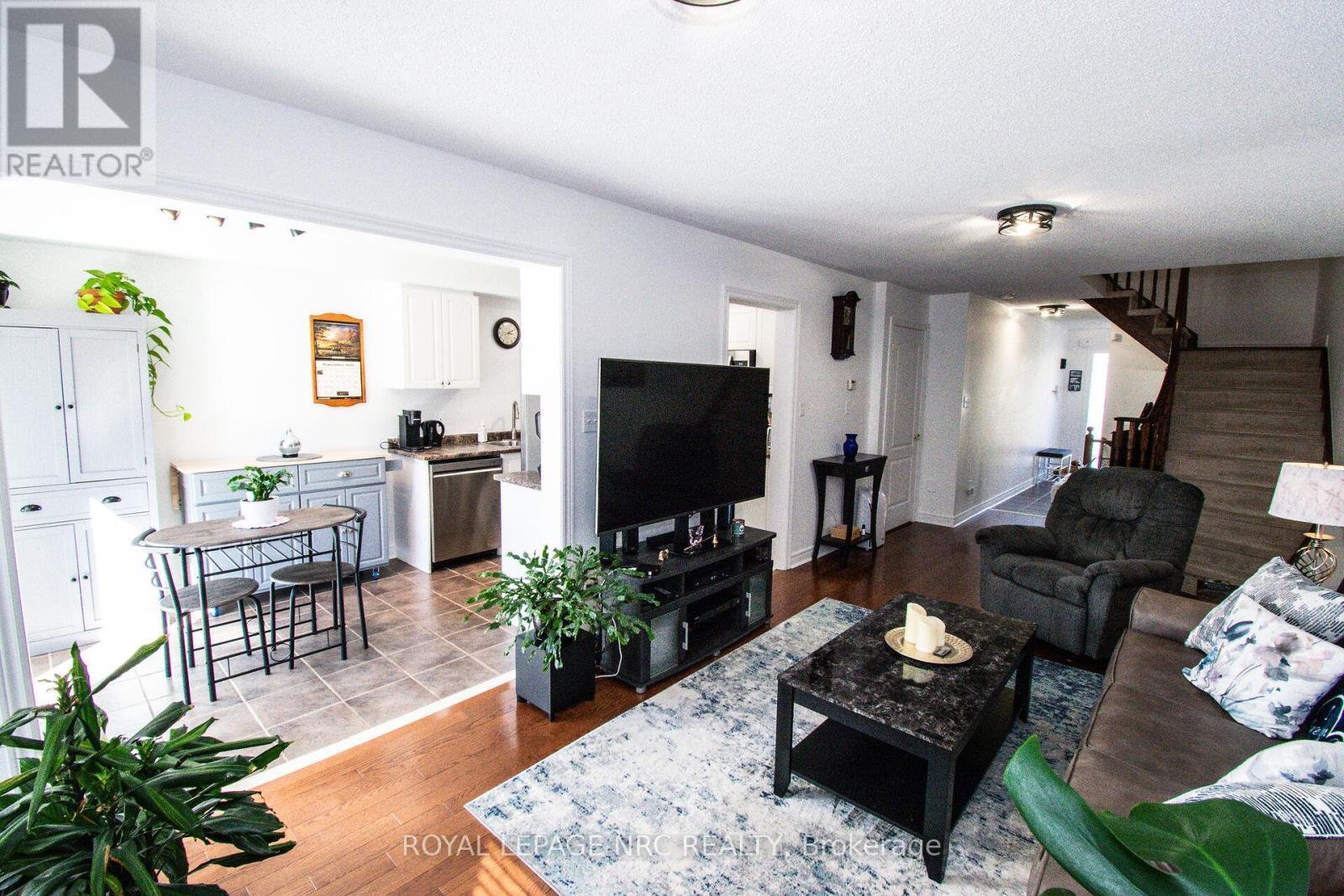 












29 COLONEL LYALL STREET

,
St. Catharines (Secord Woods),




Ontario
L2P0B3

