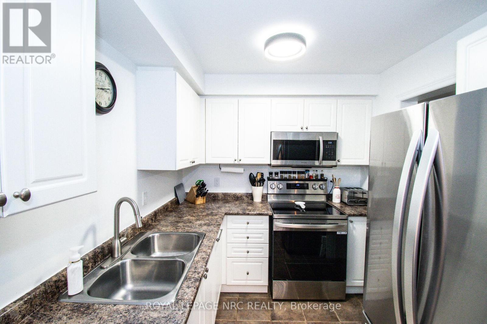 












29 COLONEL LYALL STREET

,
St. Catharines (Secord Woods),




Ontario
L2P0B3

