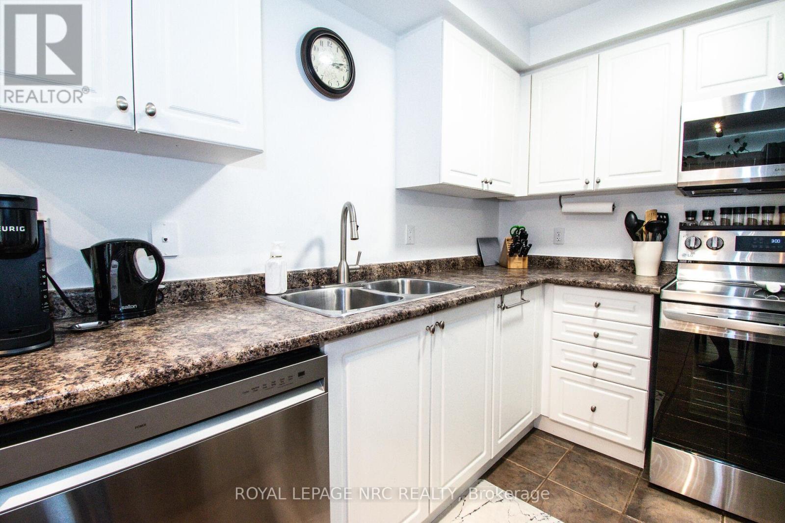 












29 COLONEL LYALL STREET

,
St. Catharines (Secord Woods),




Ontario
L2P0B3

