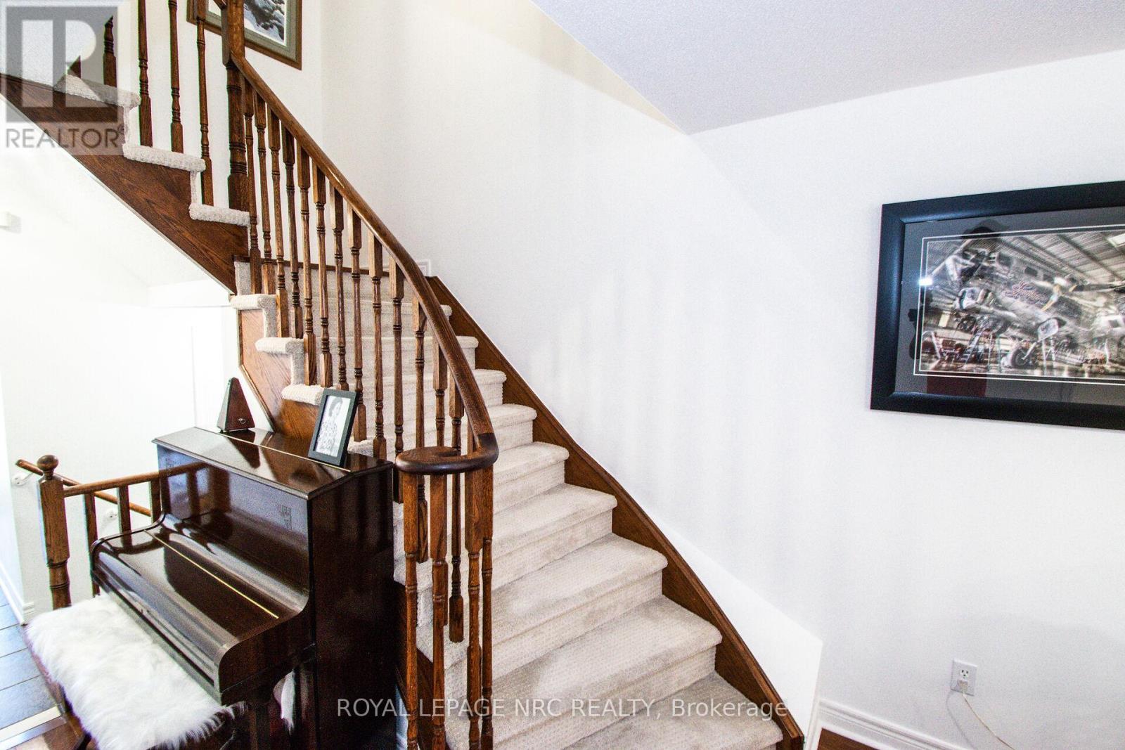 












29 COLONEL LYALL STREET

,
St. Catharines (Secord Woods),




Ontario
L2P0B3

