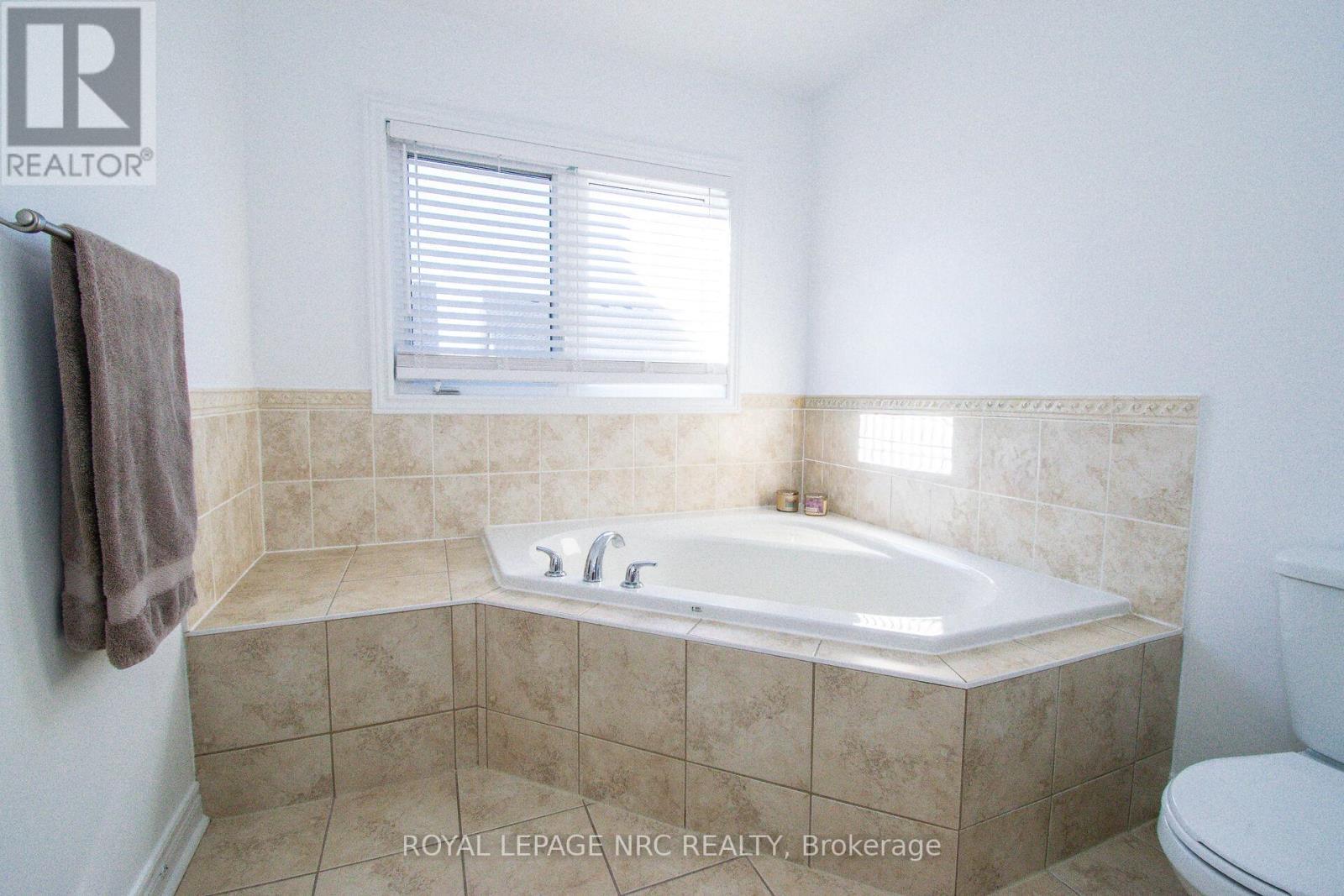 












29 COLONEL LYALL STREET

,
St. Catharines (Secord Woods),




Ontario
L2P0B3

