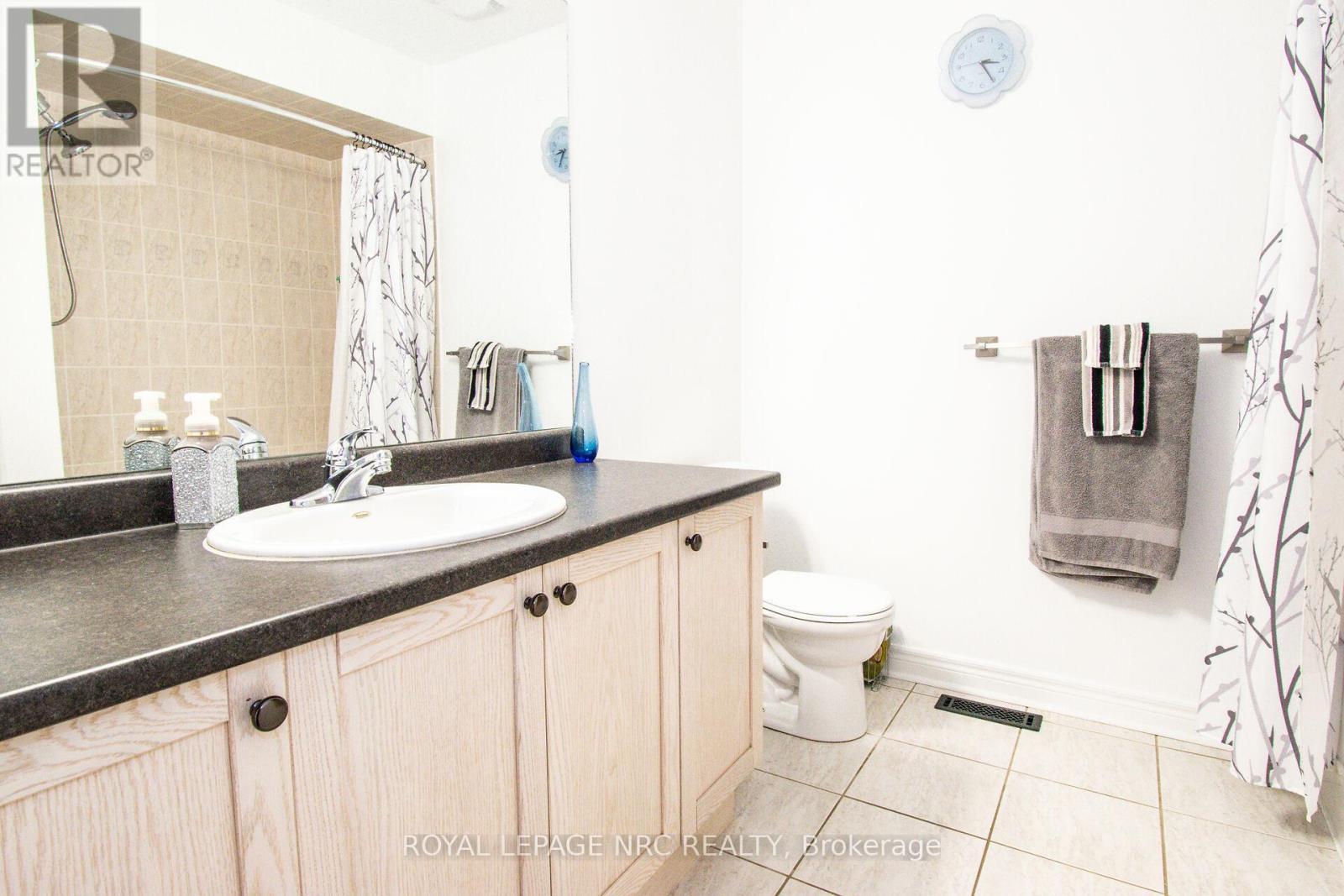 












29 COLONEL LYALL STREET

,
St. Catharines (Secord Woods),




Ontario
L2P0B3

