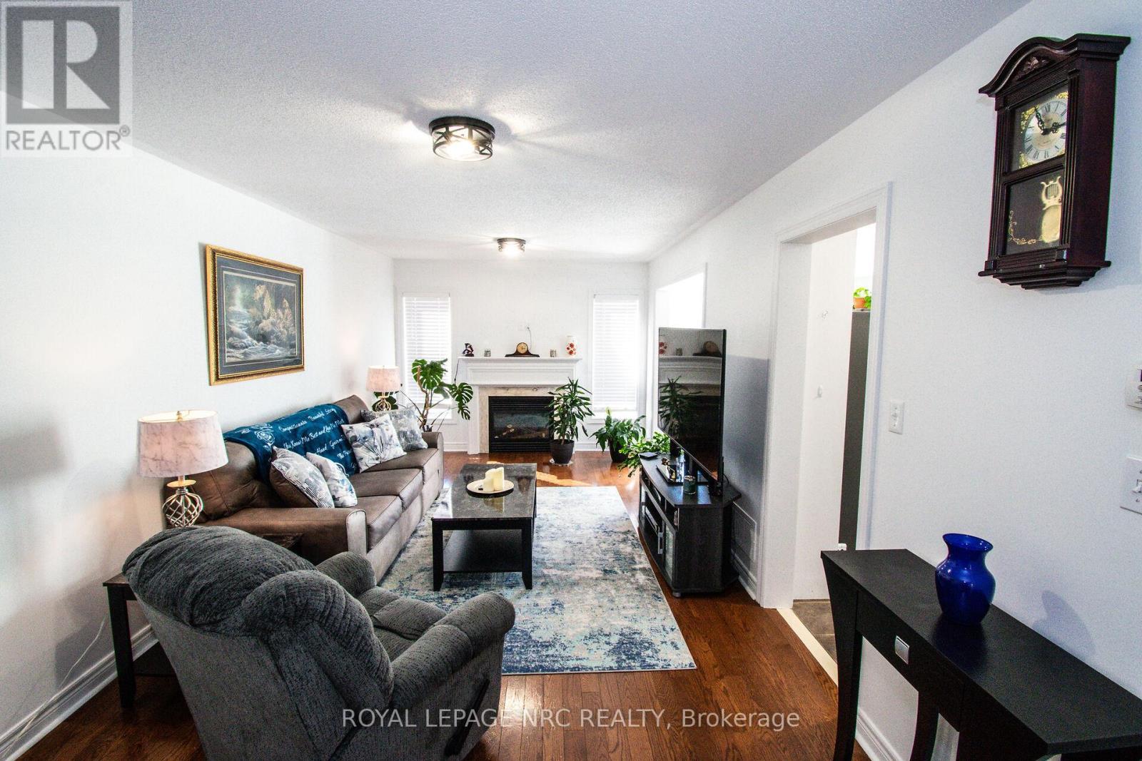 












29 COLONEL LYALL STREET

,
St. Catharines (Secord Woods),




Ontario
L2P0B3

