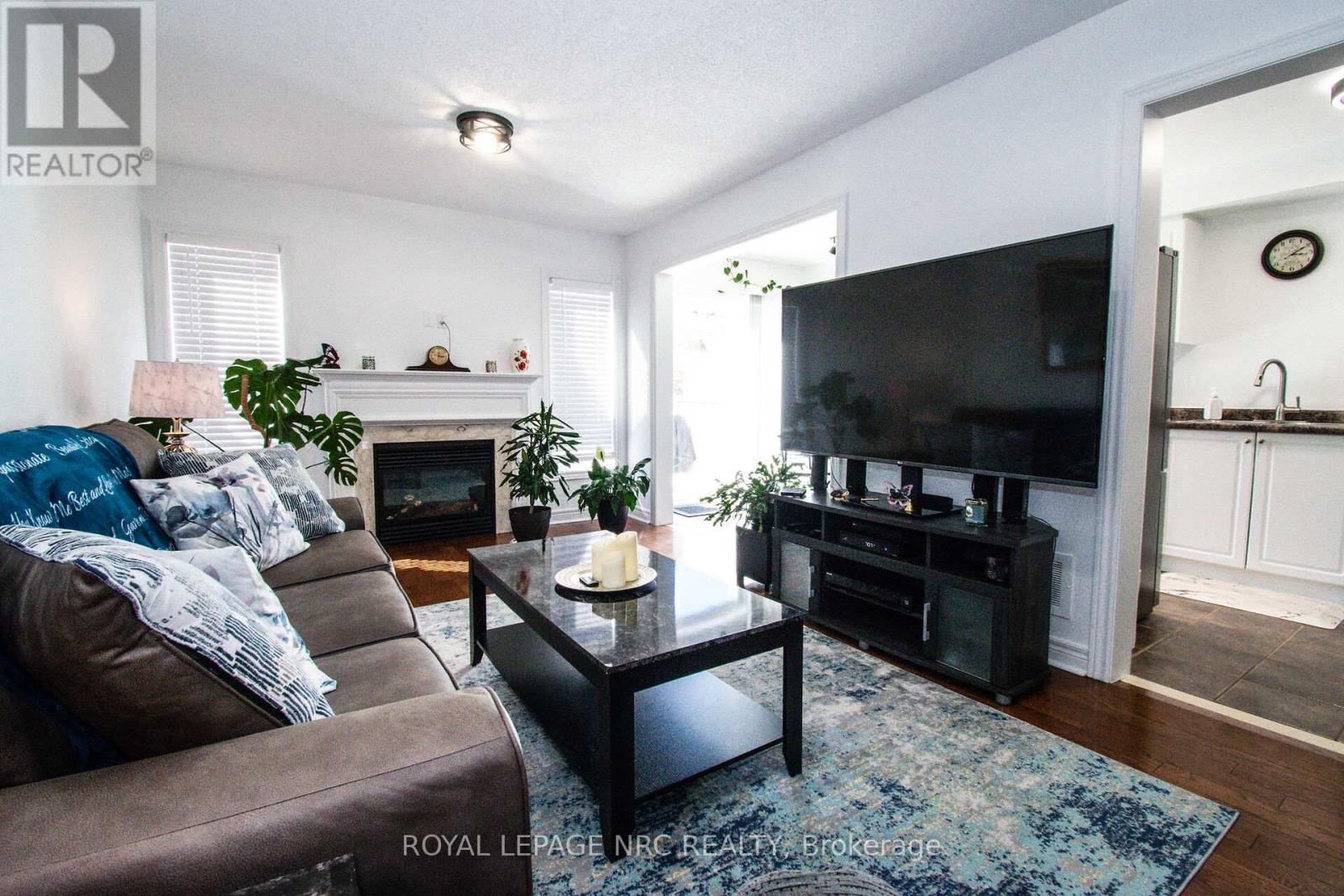 












29 COLONEL LYALL STREET

,
St. Catharines (Secord Woods),




Ontario
L2P0B3

