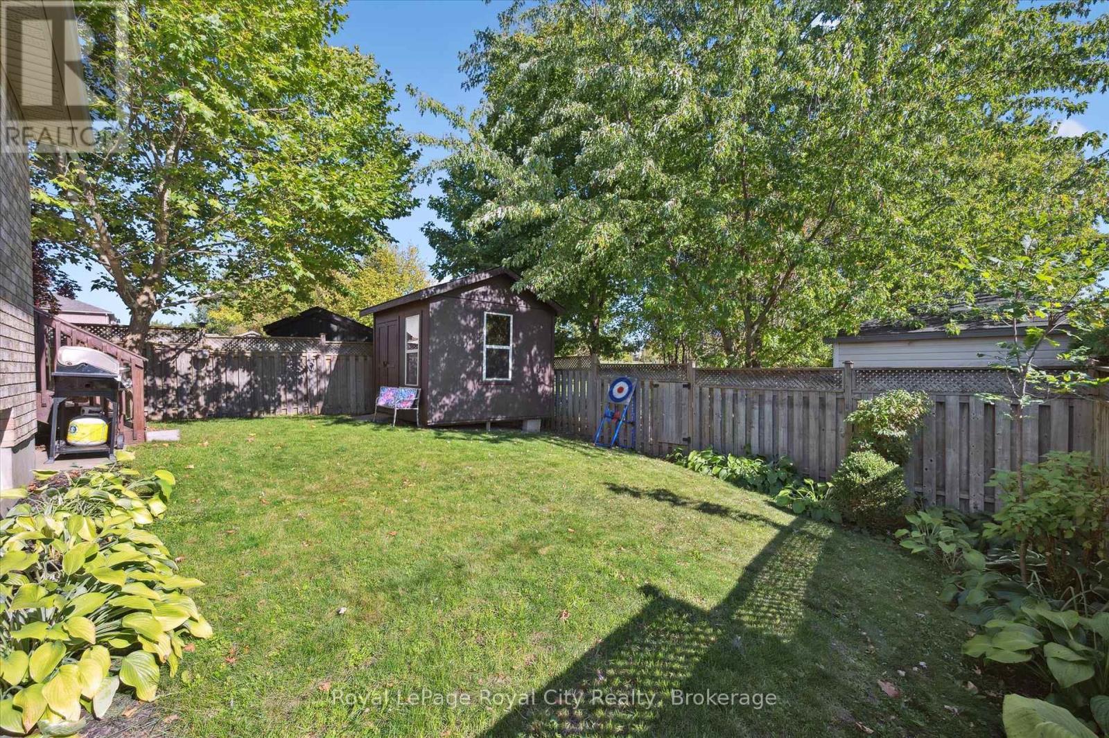 












37 SHACKLETON DRIVE

,
Guelph (Grange Road),




Ontario
N1E7L3

