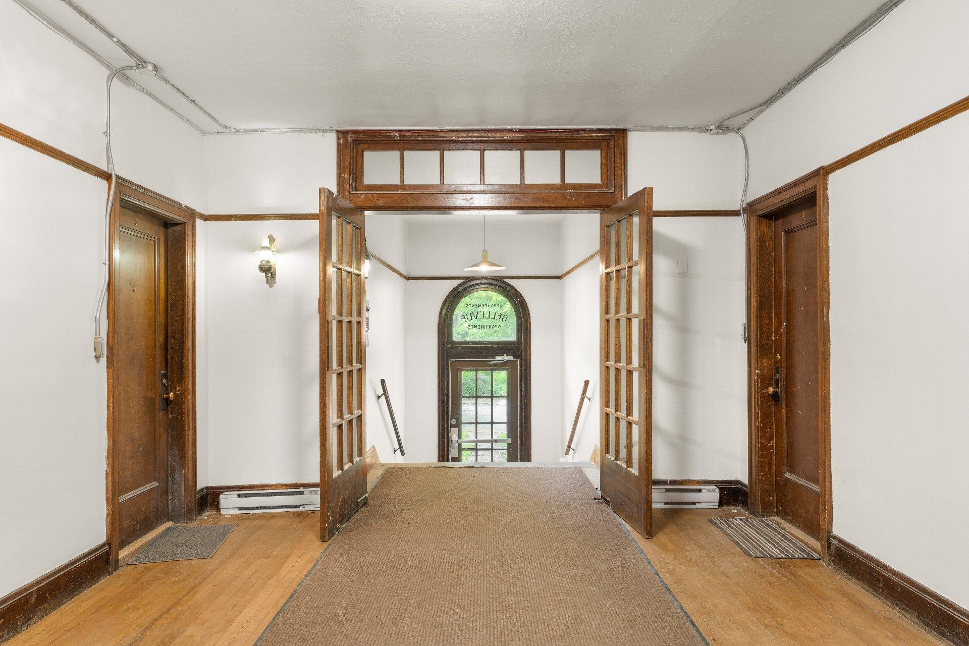 









644


Rue Prospect

, 8,
Sherbrooke (Les Nations),




QC
J1H1A8

