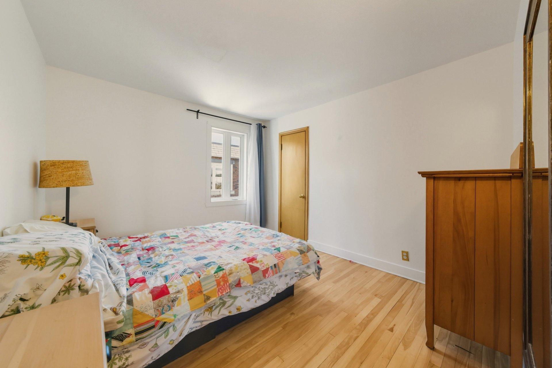 









150

 - 152


Rue Dollier

,
Saint-Jean-sur-Richelieu,




QC
J3B3P8

