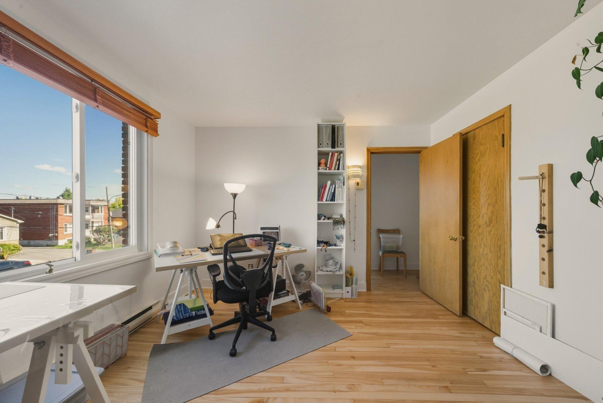 









150

 - 152


Rue Dollier

,
Saint-Jean-sur-Richelieu,




QC
J3B3P8

