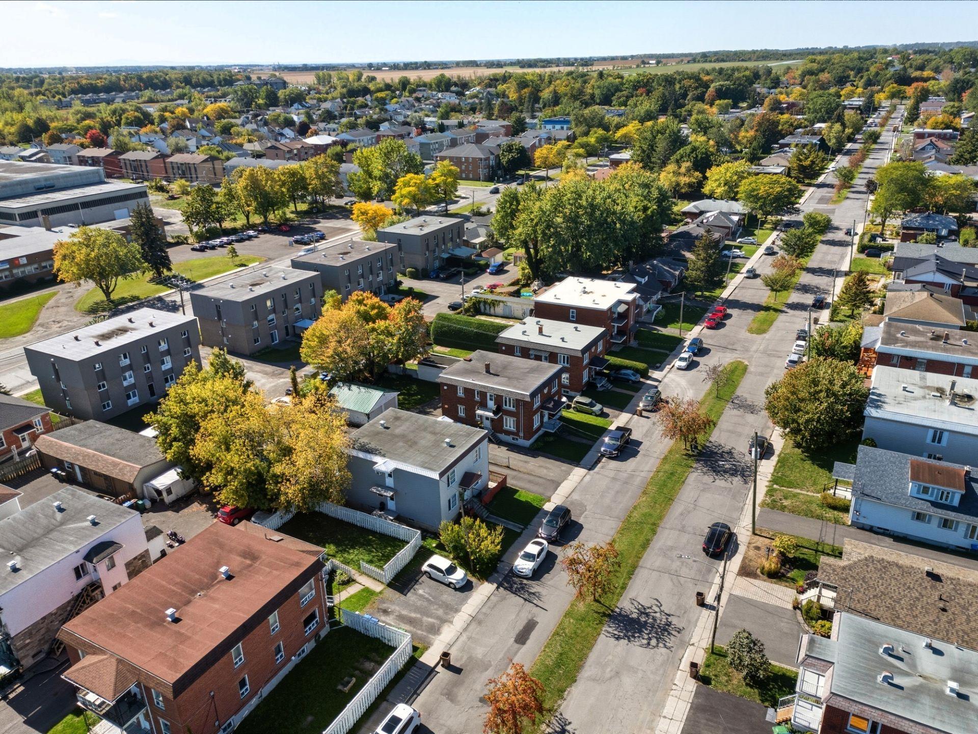 









150

 - 152


Rue Dollier

,
Saint-Jean-sur-Richelieu,




QC
J3B3P8

