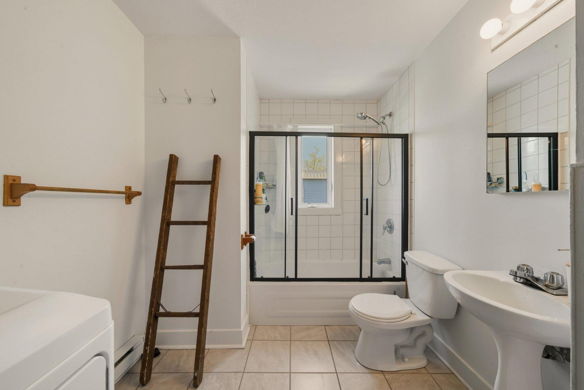 









150

 - 152


Rue Dollier

,
Saint-Jean-sur-Richelieu,




QC
J3B3P8

