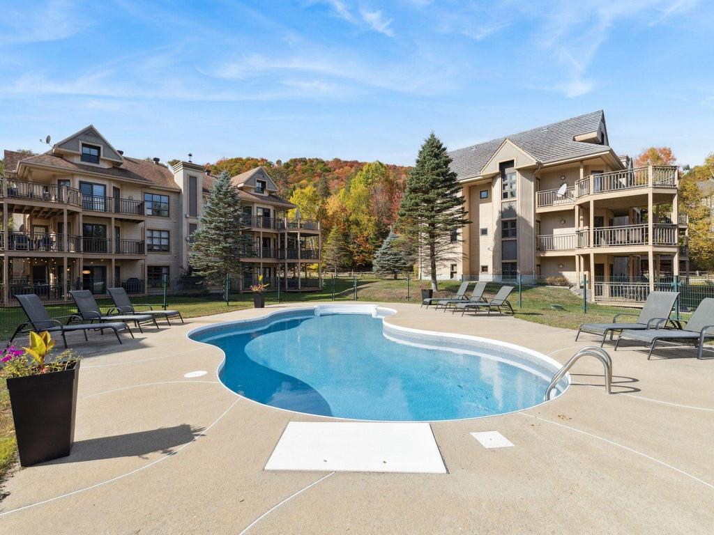 









105


Ch. de l'Érablière

, 2,
Mont-Tremblant,




QC
J8E1H5

