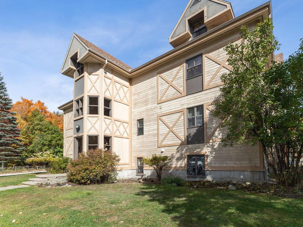 









105


Ch. de l'Érablière

, 2,
Mont-Tremblant,




QC
J8E1H5

