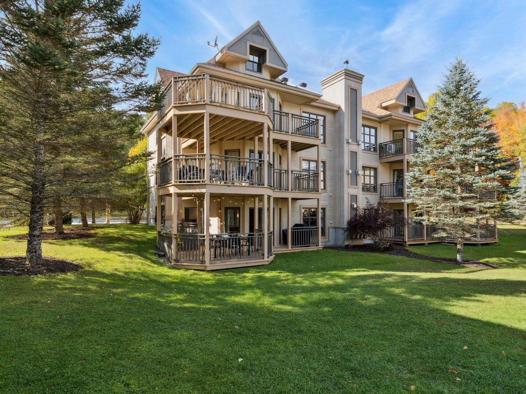 









105


Ch. de l'Érablière

, 2,
Mont-Tremblant,




QC
J8E1H5

