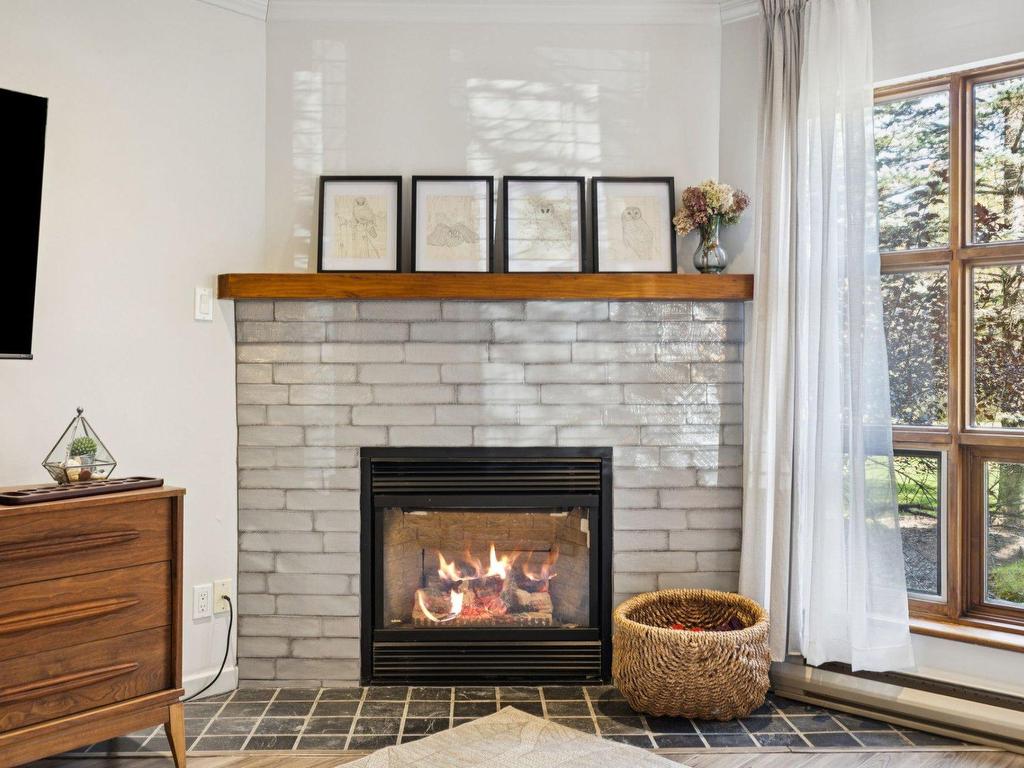 









105


Ch. de l'Érablière

, 2,
Mont-Tremblant,




QC
J8E1H5

