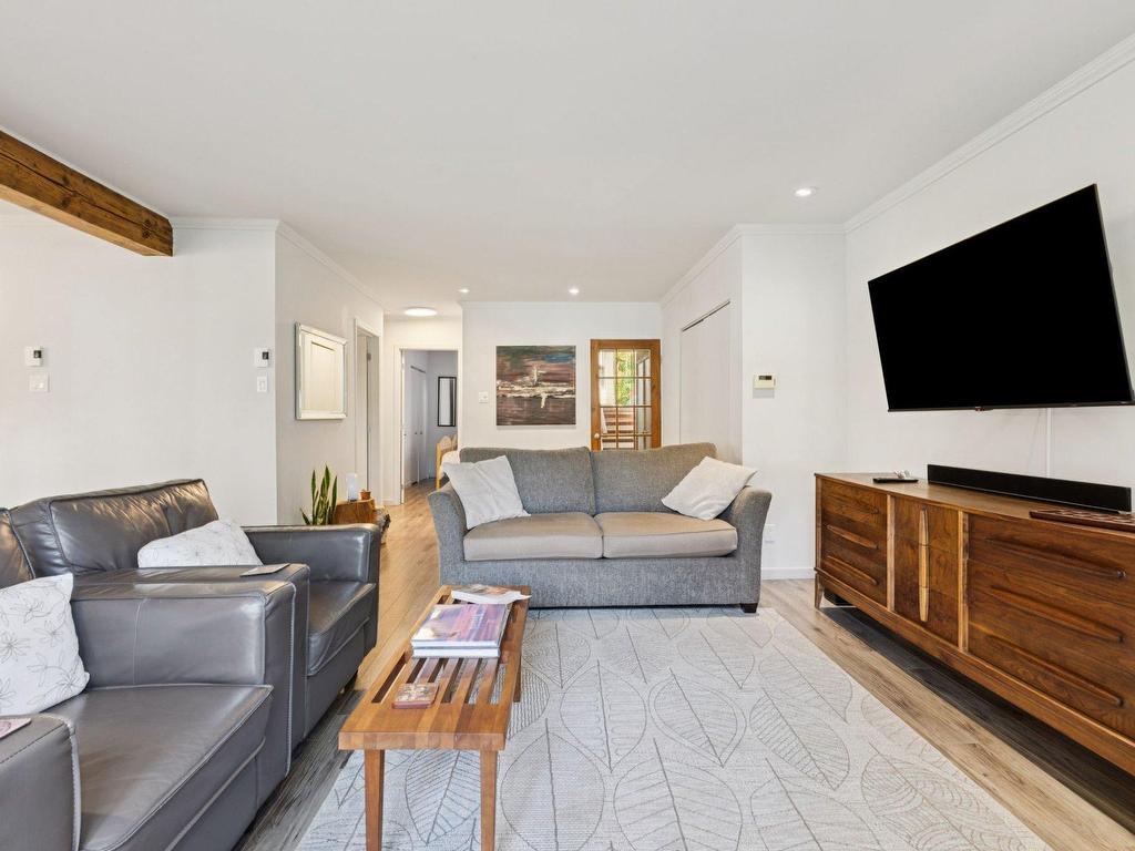 









105


Ch. de l'Érablière

, 2,
Mont-Tremblant,




QC
J8E1H5

