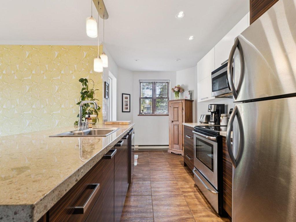 









105


Ch. de l'Érablière

, 2,
Mont-Tremblant,




QC
J8E1H5

