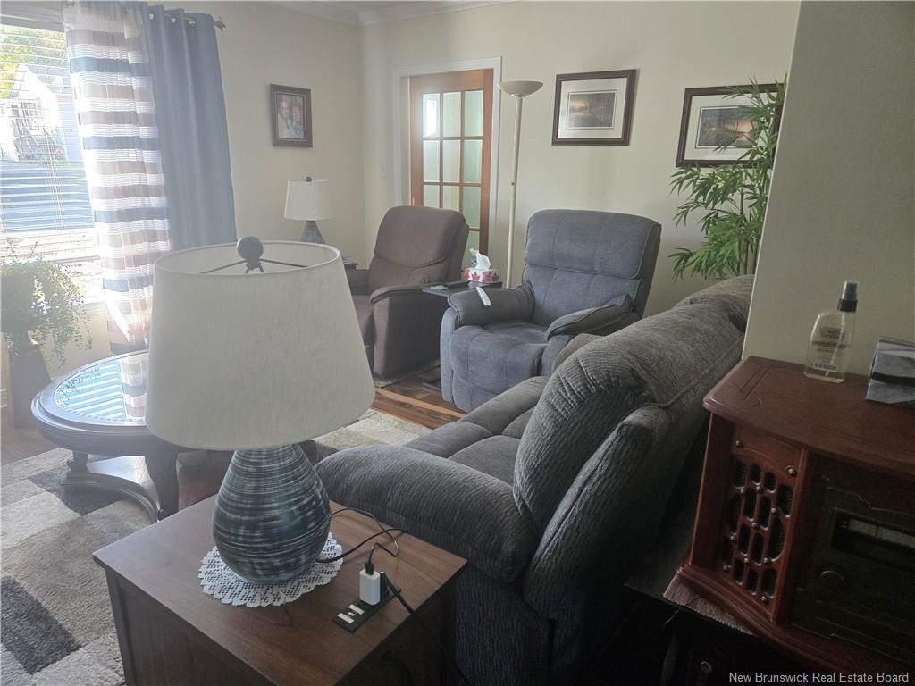 









530


Old King George Highway

,
Miramichi,




NB
E1V 1J7

